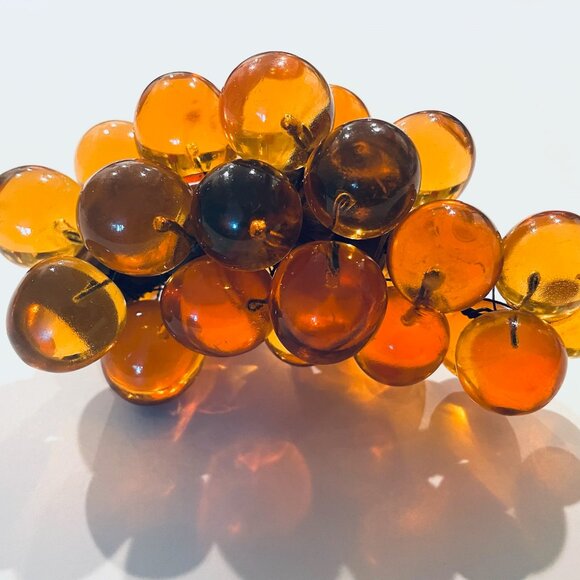 Mid Century Modern Golden Amber Lucite Grape Cluster On Drift Wood Sculpture - Picture 6 of 9